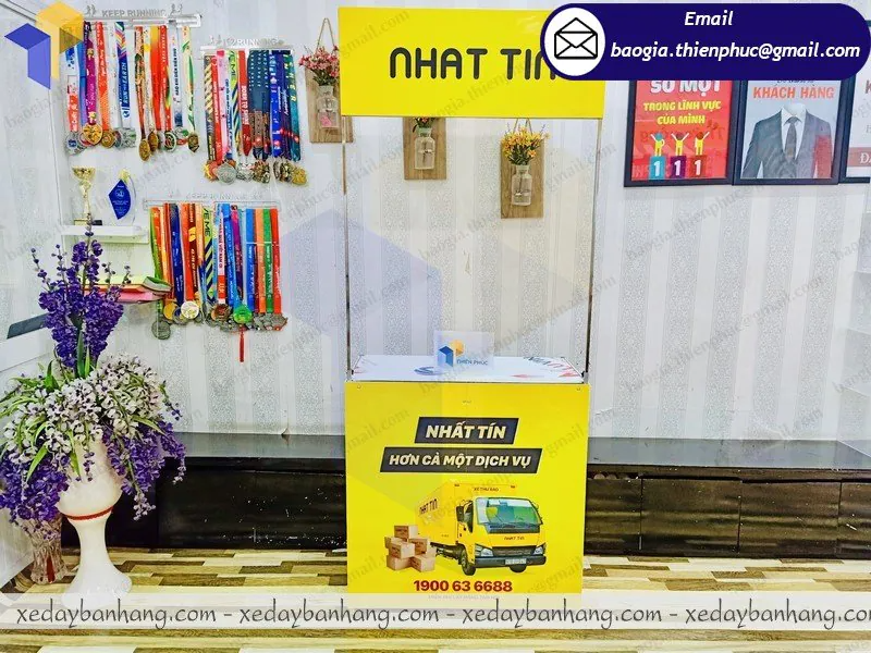 đặt làm booth sắt quảng cáo di động