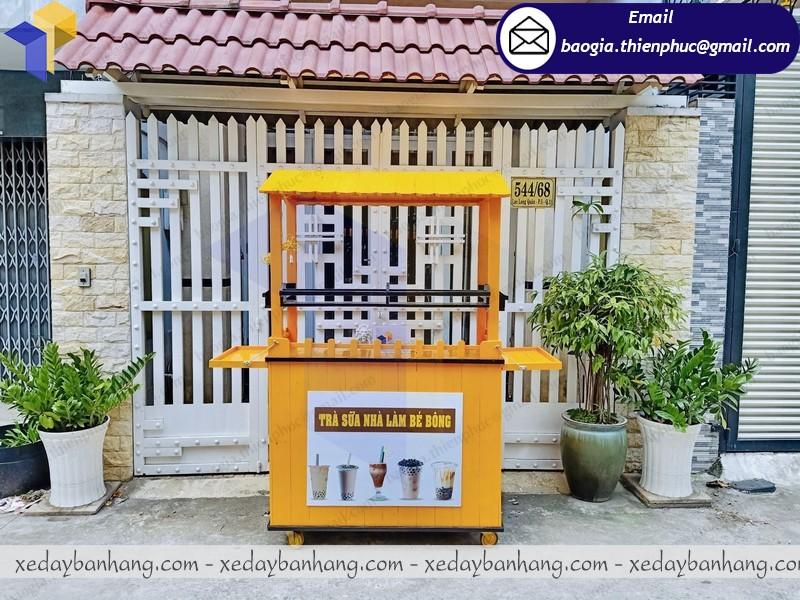 đặt mua tủ bán trà sữa giá rẻ bằng gỗ