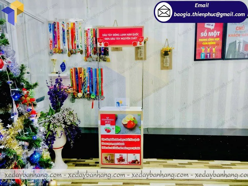 sản xuất booth sắt bán hàng vỉa hè