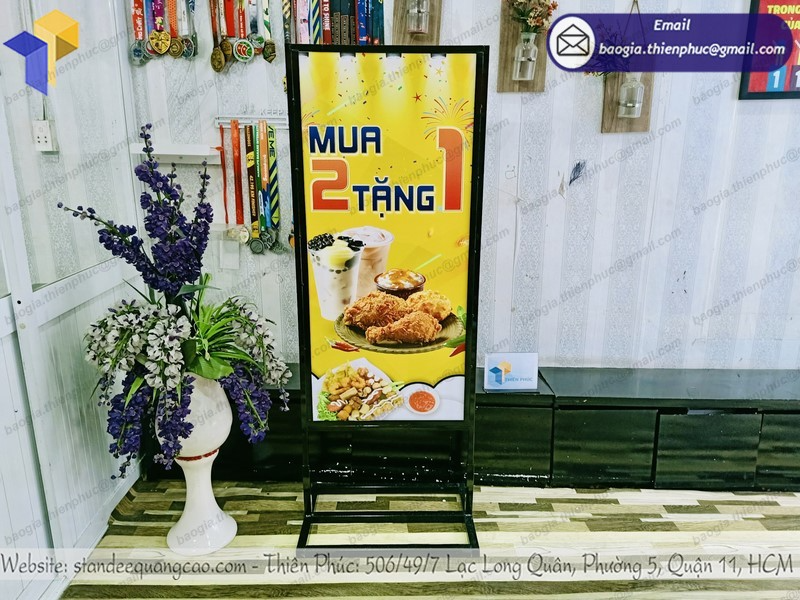 standee khung sắt ốp formex giá rẻ