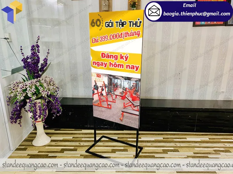 standee khung sắt quảng cáo giá rẻ