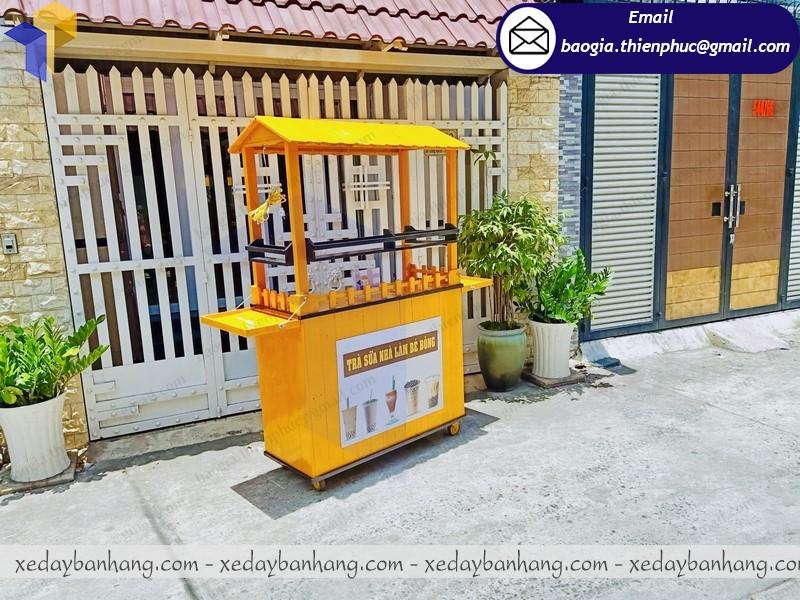 tủ bán trà sữa giá rẻ bằng gỗ sang trọng